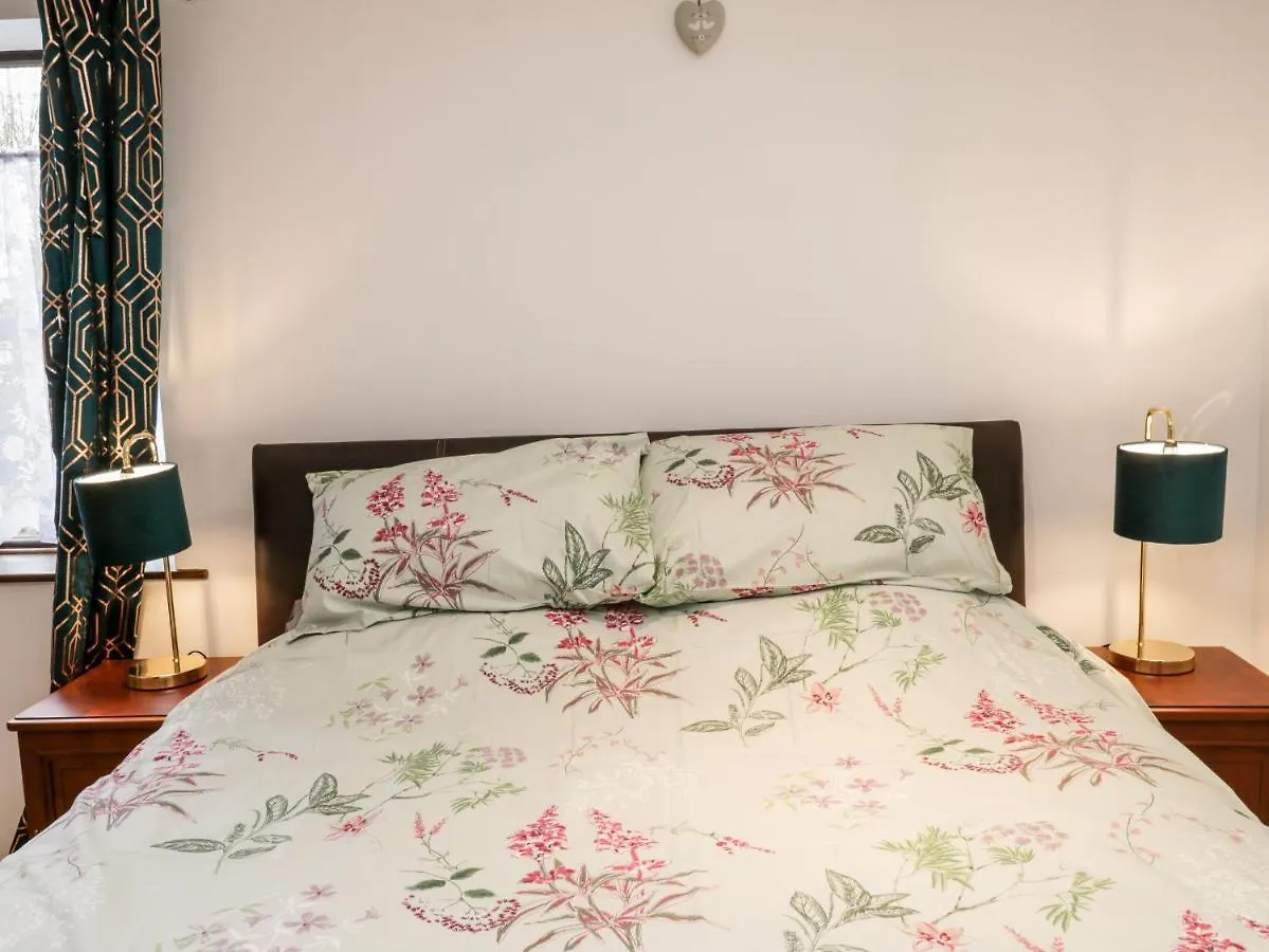 Airy Hill Farm Cottage Whitby 0*,